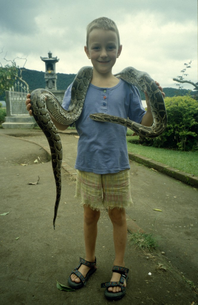 Bali02-2001-064